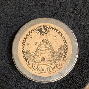 GOOSEBERRY PATCH Garden Party mini cookie cutters in tin